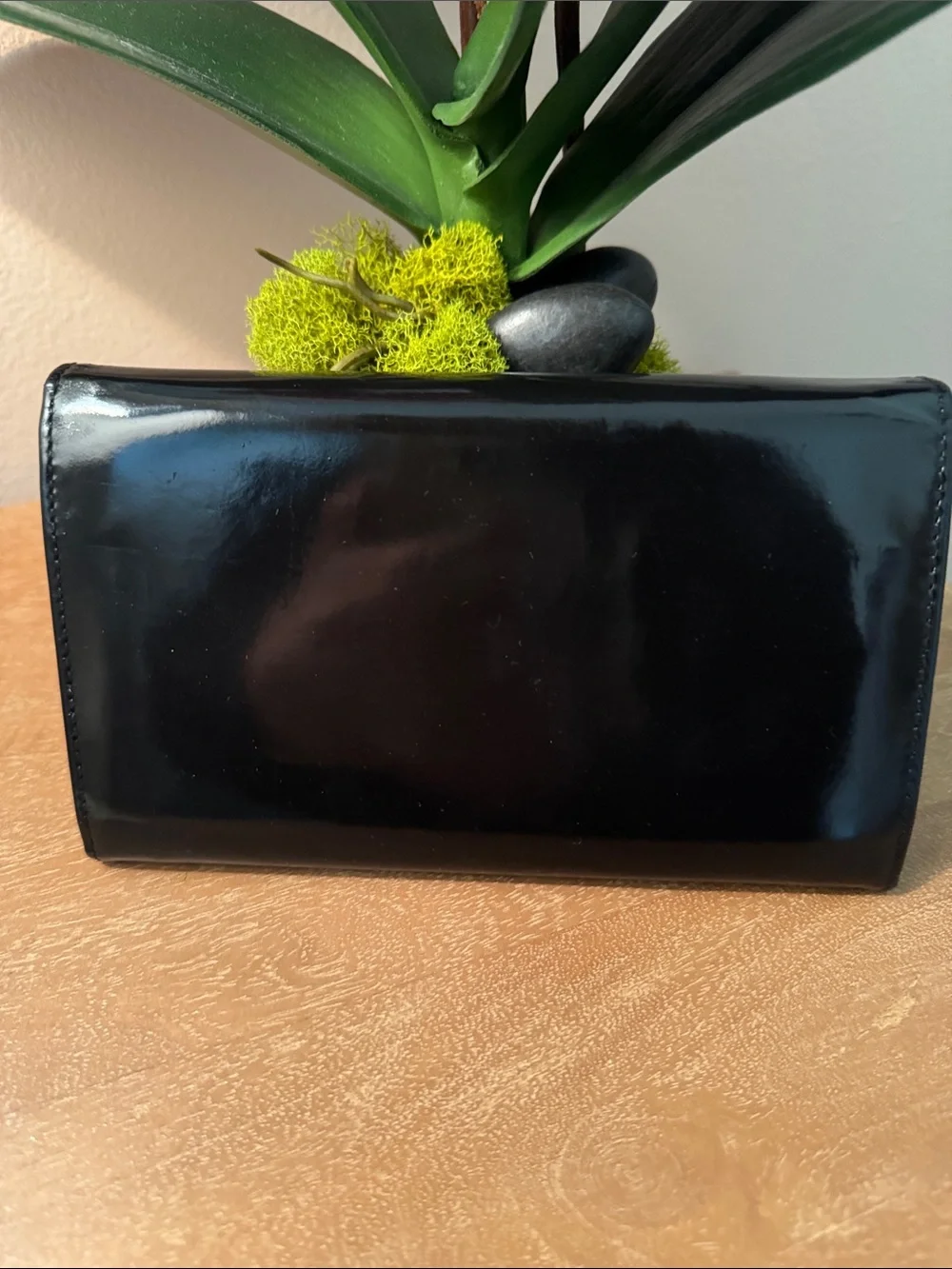 Vintage Gucci French Clutch Black Patent Wallet - Picture 3 of 11